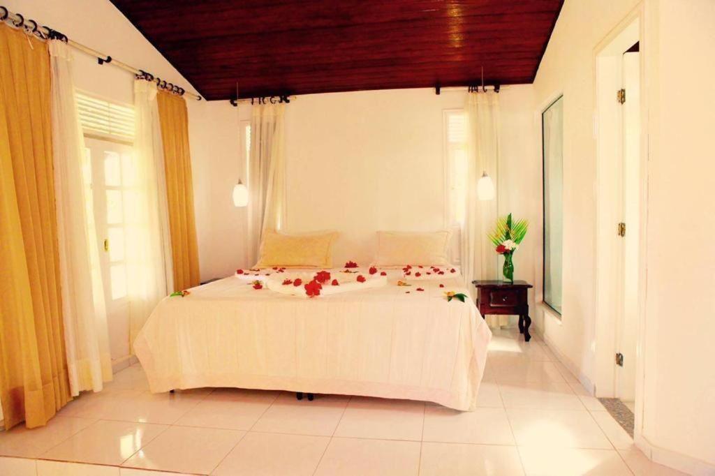 סאו מיגל דה גוסטוסו Enseada Dos Mares Beach Bungalows מראה חיצוני תמונה